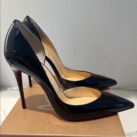 Christian Louboutin Iriza 100 Black Patent - Picture 9 of 16